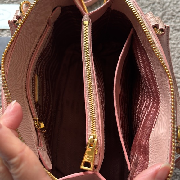 Prada Saffiano Lux Small Promenade Tote - Picture 11 of 14